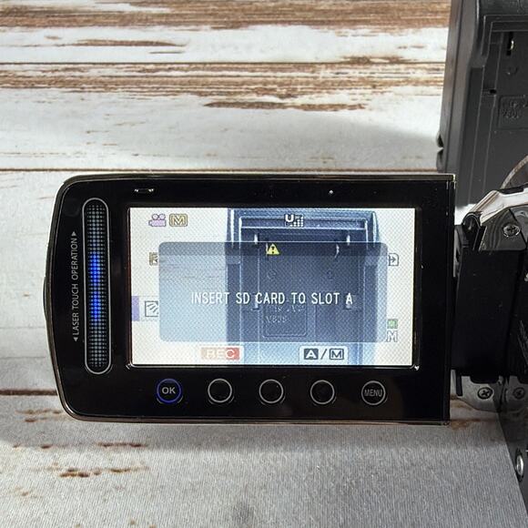 JVC Everio GZ-MS120BU Camcorder w/ Battery & Charger - Pre-owned - Picture 3 of 5